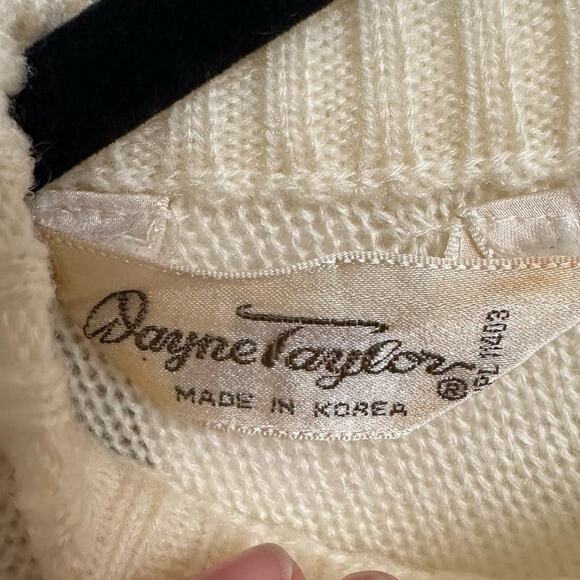 Vintage 60s 70s Dayne Taylor Vintage Floral Embroidered Crew Neck Knit Sweater - Picture 2 of 7